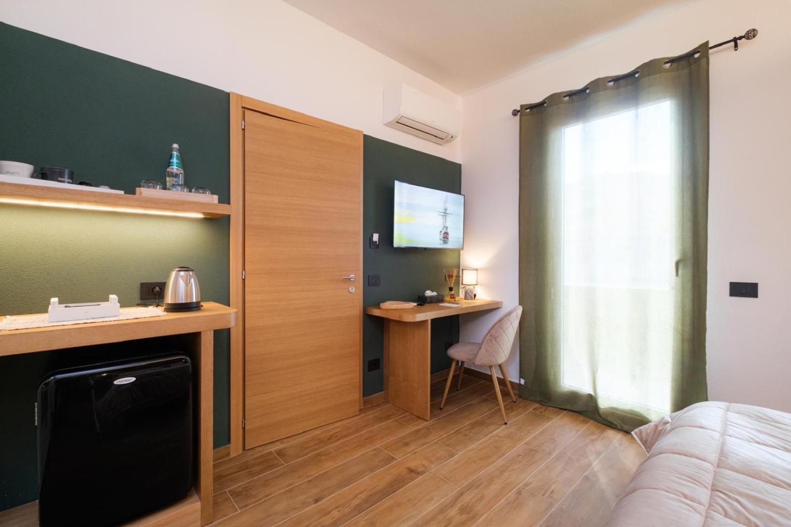 מלון אולביה In Centro Da Carlotta מראה חיצוני תמונה